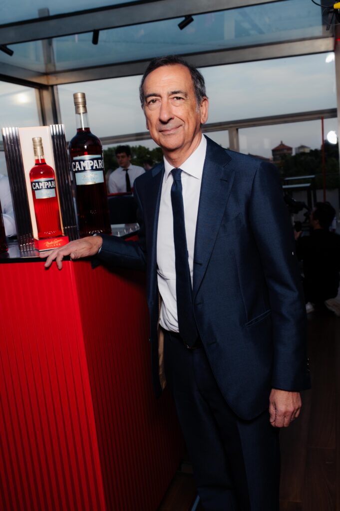 Enozioni - Campari celebra Milano e cambia veste all'iconico Bitter Rosso Italiano